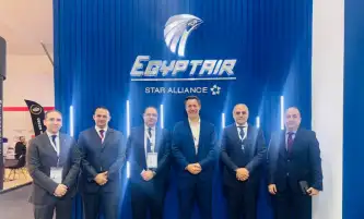 مصر للطيران تبحث مع مطار لندن ستانستد الرحلات المباشرة بين القاهرة ولندن