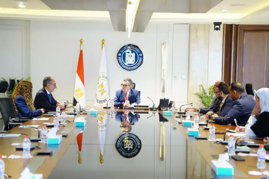 التخطيط والتمويل الدولية تبحثان توسيع مشاركة القطاع الخاص في الطاقة والمياه