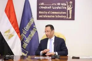وزير الاتصالات